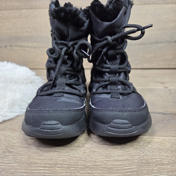 Nike Roshe One Hi Black Sneaker Boots 1Y - Picture 7 of 16